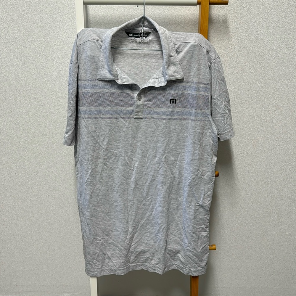 Men’s Travis Matthew grey polo with stripe size large
